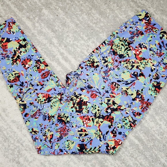 Lularoe Buttery Soft TC Leggings